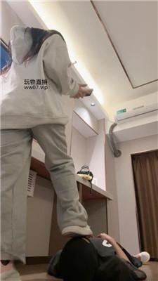 妮蔻运动后原味船袜虐骚狗 bf50838