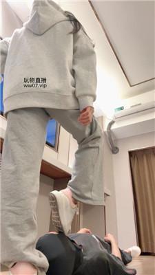 妮蔻运动后原味船袜虐骚狗 bf50838