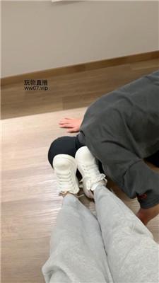 妮蔻运动后原味船袜虐骚狗 bf50838