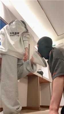 妮蔻运动后原味船袜虐骚狗 bf50838