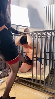 阿晴囚禁狗链/强制滴蜡/口球塞嘴 JS250306-27