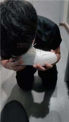 沐沐大大小白鞋白袜踩踏喂食 JS250306-21