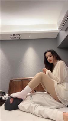 Anna俄罗斯混血儿-白袜踩踏/掐脖坐脸窒息 bf51062