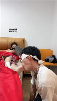 南月女神圈养家奴伺候起床 JS250306-29