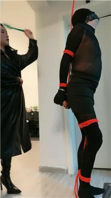 傲雪吊绑挑战各种刑具鞭打 JS250303-11