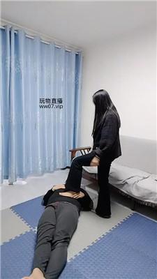 木子玉足踩虐猥琐狗继父上 JS250303-24