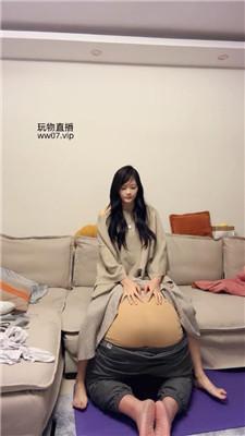 埋汰玉足脚下踩健身教练上 bf50938