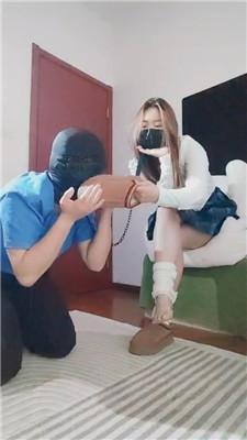 小猫日记戴强制开口器喝圣水/雪地靴踩虐 JS250112-48