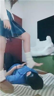 小猫日记戴强制开口器喝圣水/雪地靴踩虐 JS250112-48