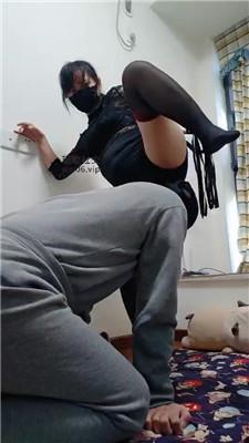 思纯性感黑丝踩虐/鞭打 JS250112-55