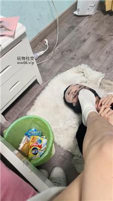 沐沐大大运动后原味小白鞋白袜虐杀 JS250113-9