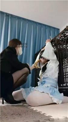 喵酱紫捆绑狗笼/丝袜塞嘴/香蕉插嘴/腿绞 bf49324