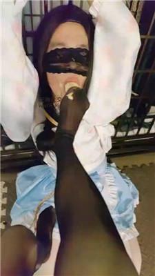 喵酱紫捆绑狗笼/丝袜塞嘴/香蕉插嘴/腿绞 bf49324