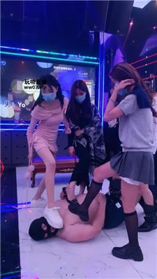 白鹭推荐-KTV超多女王群调处刑七视角版 JS250316-23