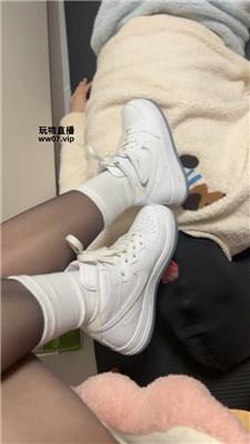 萧萧大人空军一号-毁容式踩脸 JS250324-15