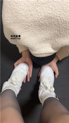 萧萧大人空军一号-毁容式踩脸 JS250324-15