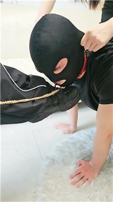 嘉妮双S-带素人姐妹进圈调奴双视角版 bf51656