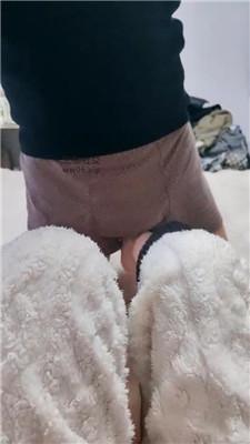 小羊咩咩玉足踩虐家奴踢裆 JS250102-5