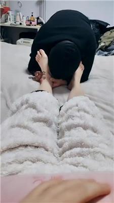 小羊咩咩玉足踩虐家奴踢裆 JS250102-5