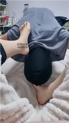 小羊咩咩玉足踩虐家奴踢裆 JS250102-5