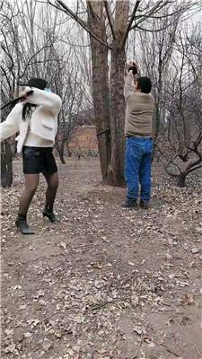 沐颜野外-捆绑树上重刑鞭打双视角版 JS250112-20