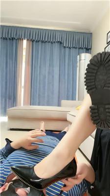 语阳高跟踩踏/沉浸式玉足狂舔 bf49282