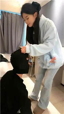 esse殿下连环抽耳光打手心 bf49216