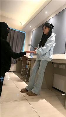 esse殿下连环抽耳光打手心 bf49216