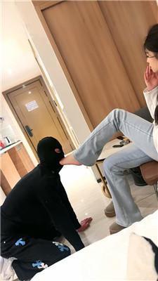 esse殿下连环抽耳光打手心 bf49216