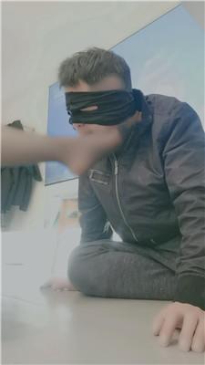 甜沁桌底视角-长靴黑丝碾压踩双视角版 bf49202