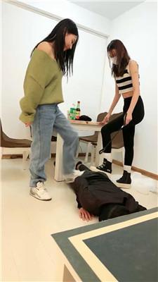 乔伊双S-运动鞋暴力踢踹虐打/脚下喂食三视角版 bf49221