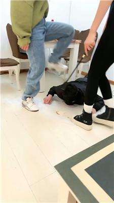 乔伊双S-运动鞋暴力踢踹虐打/脚下喂食三视角版 bf49221