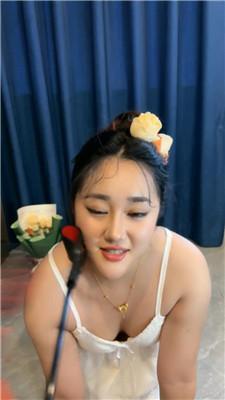 July母畜-超骚女神狗下跪求虐 JS250110-12