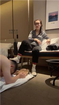 金融女主强迫舔脏鞋底/棉袜玉足气味辱 bf49179