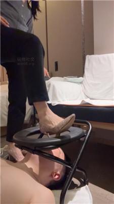 金融女主强迫舔脏鞋底/棉袜玉足气味辱 bf49179