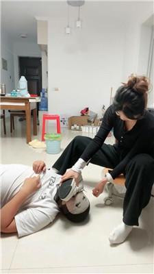 锅盖子骑马耳光/强迫舔脏运动鞋 bf49178