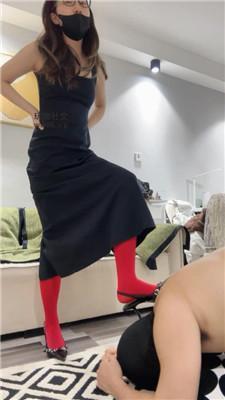 Jenn红色丝袜诱惑超骚绿帽 JS250109-18