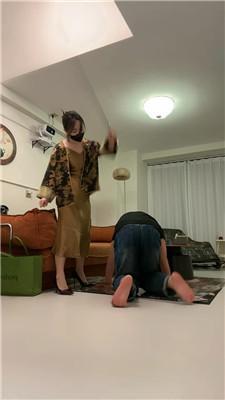 辣姐胯下羞辱-超强深喉 JS250309-18