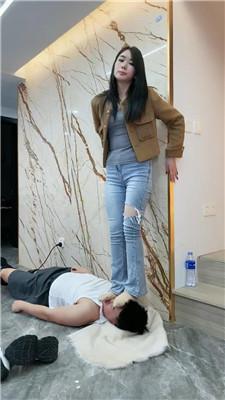 麋鹿银儿首次便爱上虐打/丰满骑马压迫 bf51220