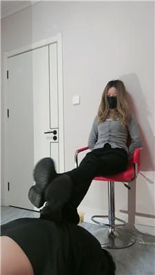 诗琪抽耳光/运动鞋踩踏 JS250309-8