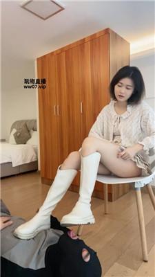 甜味药丸换多双脏鞋全体重踩踏 bf51179