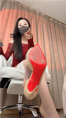 雅雅脚下奴 250307-19