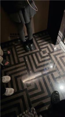 玥樾狗链栓住女神闺蜜 bf51124