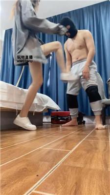 沐沐大大舔脏小白鞋/藤条鞭打 JS250308-1