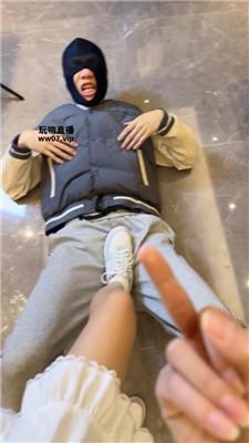 狗哥可爱小主-小白鞋白袜踩虐 bf51147