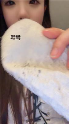 球球白袜脚下蹂躏绿帽奴 bf51111