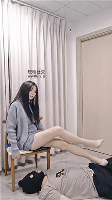 鳕鱼大大高跟肉丝美腿踩虐 bf51116