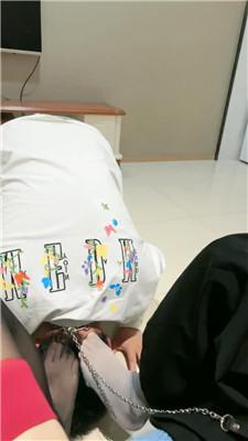 啡啡双S-沉浸式舔脚窒息 JS250307-8