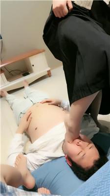 啡啡双S-沉浸式舔脚窒息 JS250307-8