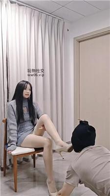 鳕鱼大大漂亮小姐姐-高跟肉丝碾压踩 JS250307-11